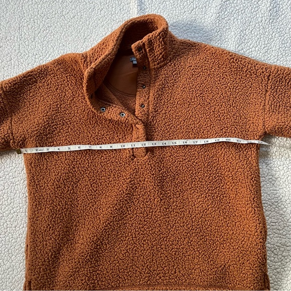 Aerie Teddy Bear Sherpa - Picture 9 of 10